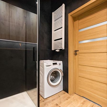 Metro Imielin 13Th Floor Apartment وارسو المظهر الخارجي الصورة