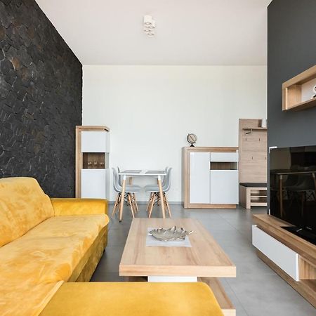 Metro Imielin 13Th Floor Apartment وارسو المظهر الخارجي الصورة