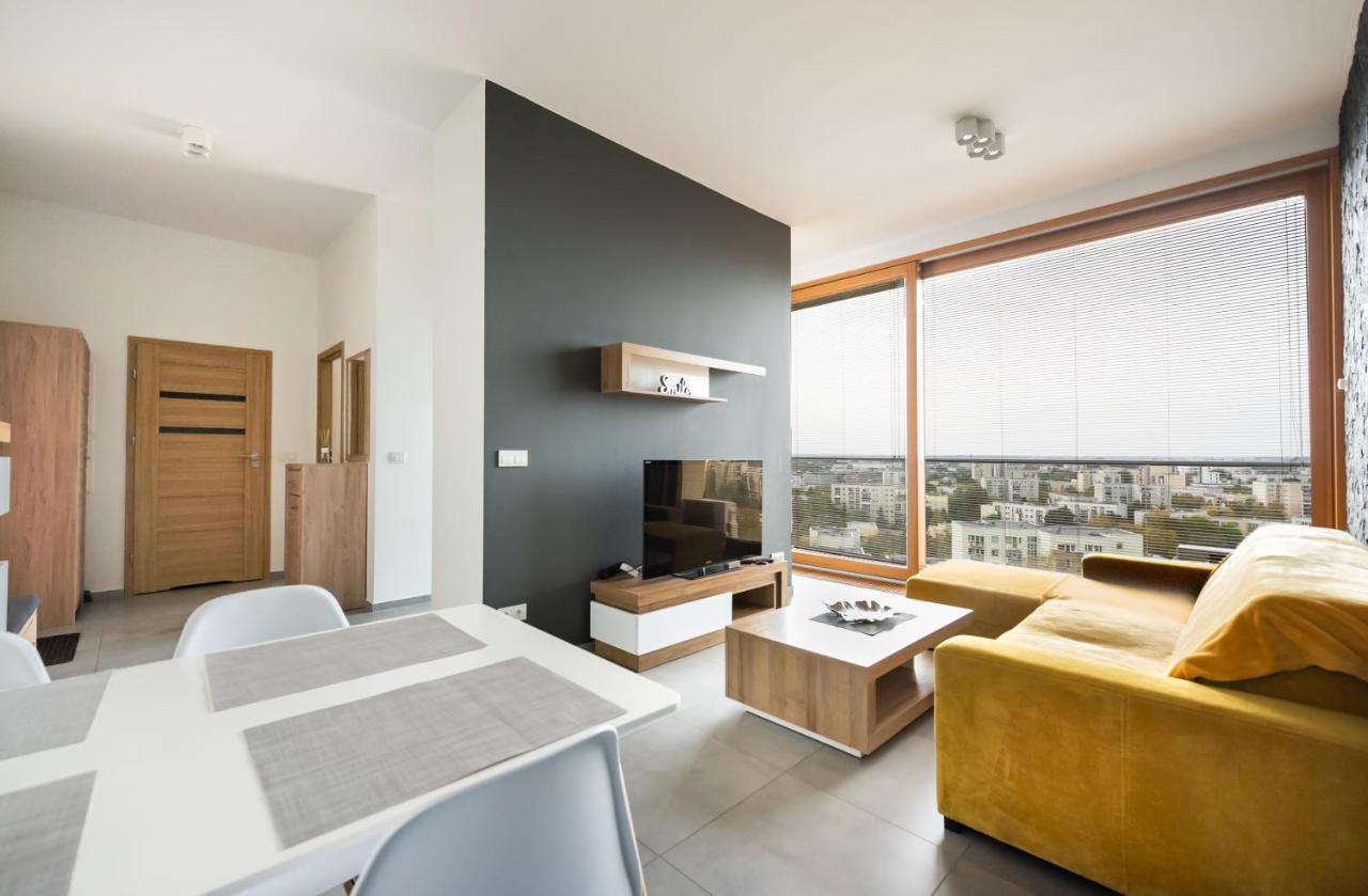 Metro Imielin 13Th Floor Apartment وارسو المظهر الخارجي الصورة