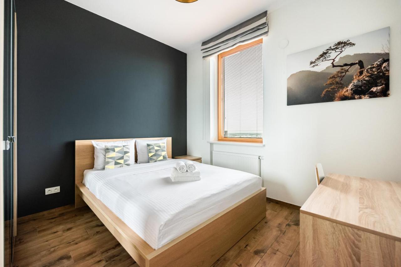 Metro Imielin 13Th Floor Apartment وارسو المظهر الخارجي الصورة